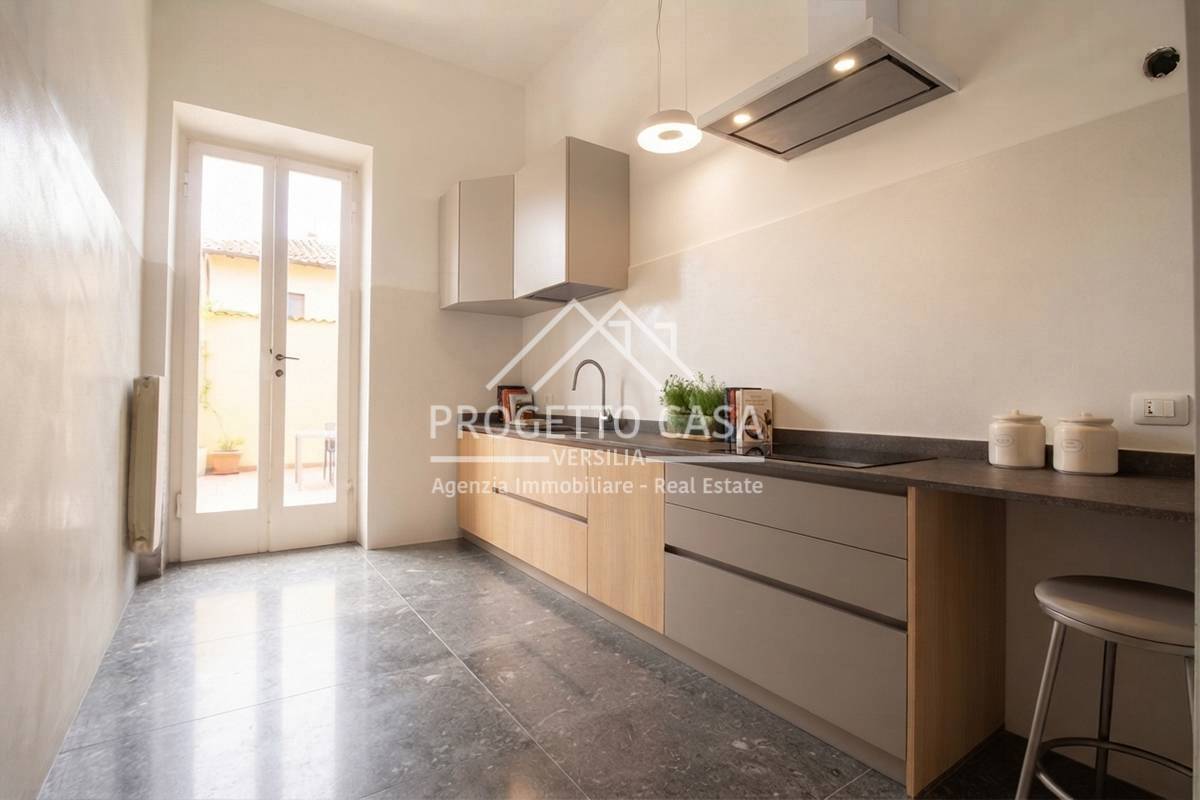 Appartamento in vendita a Camaiore, Lido di Camaiore