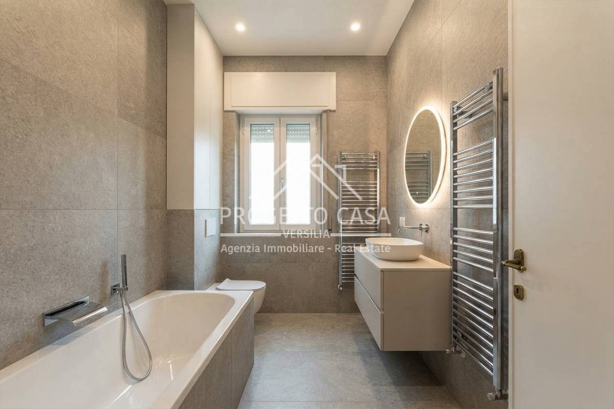 Appartamento in vendita a Camaiore, Lido di Camaiore