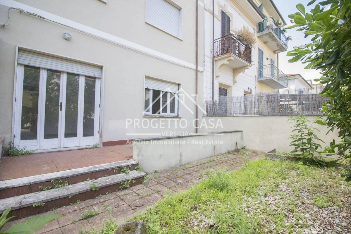 Appartamento in vendita a Camaiore, Lido di Camaiore