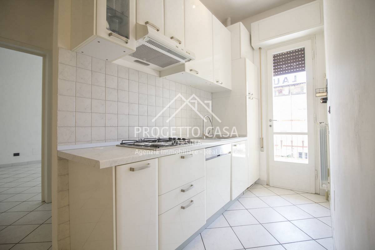 Appartamento in vendita a Camaiore, Lido di Camaiore