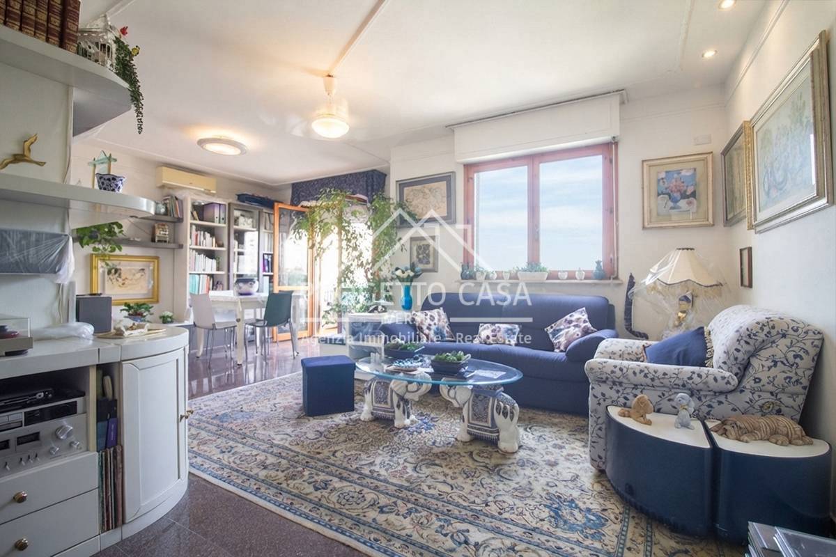 Appartamento in vendita a Viareggio, Bicchio / Varignano