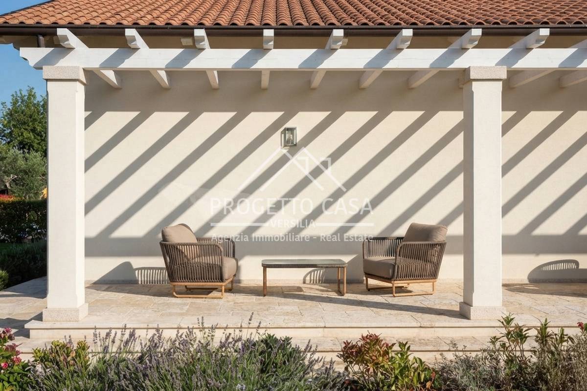 Casa / Villa in vendita a Massarosa, Pian di Mommio / Pian di Conca