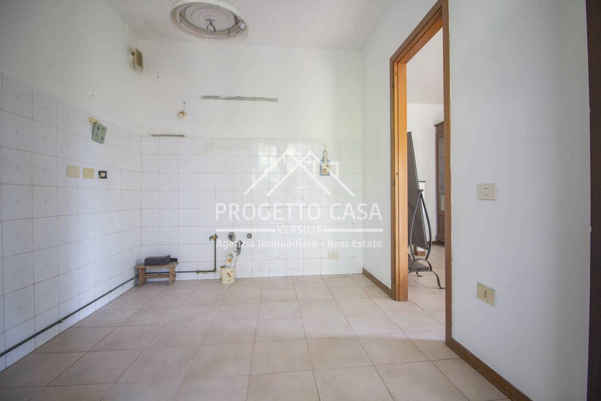 Casa / Villa in vendita a Viareggio, Torre del Lago Puccini