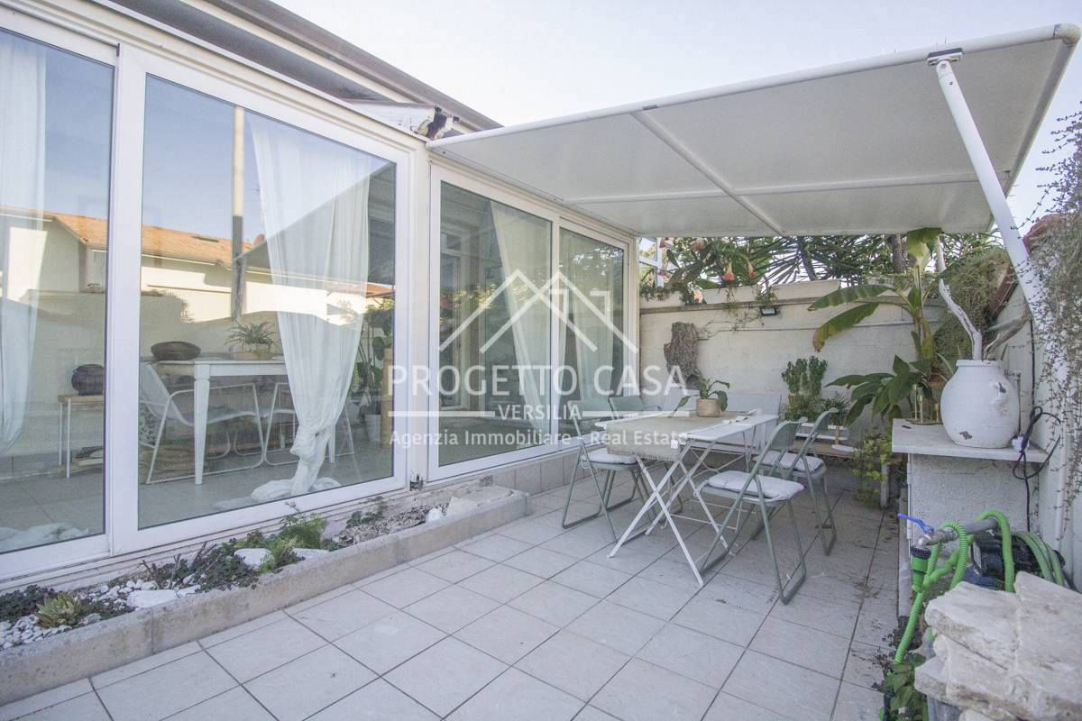 Casa / Villa in vendita a Viareggio, Torre del Lago Puccini