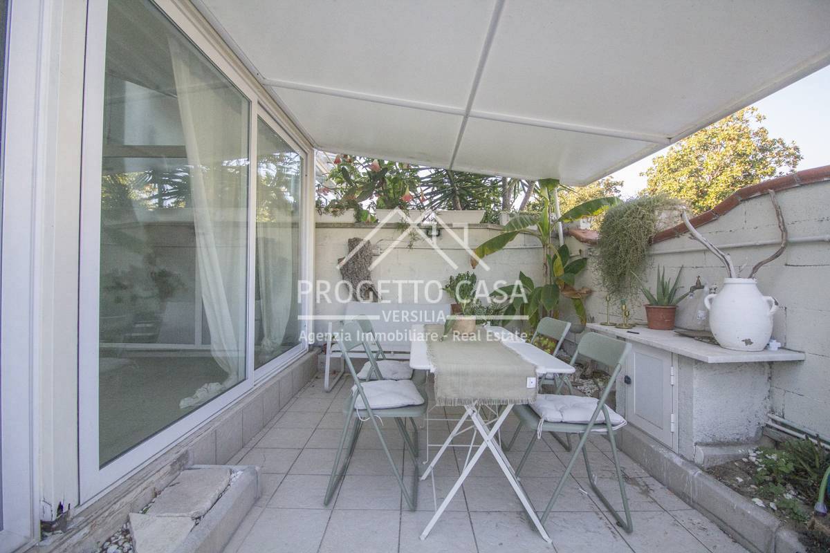 Casa / Villa in vendita a Viareggio, Torre del Lago Puccini