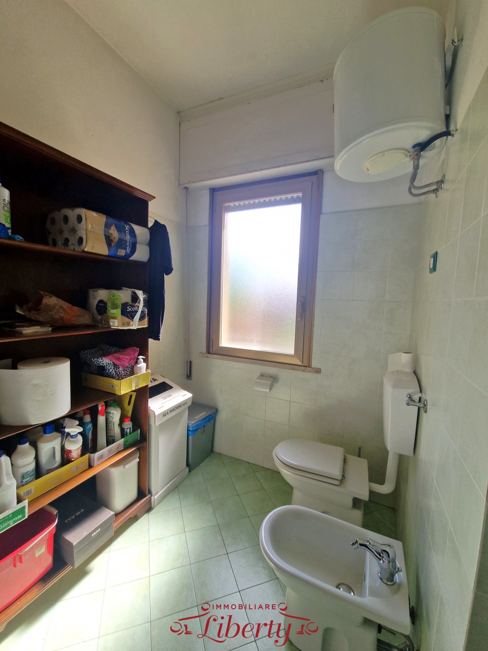Ufficio in vendita a Viareggio