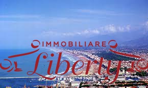 Villa con giardino a Viareggio