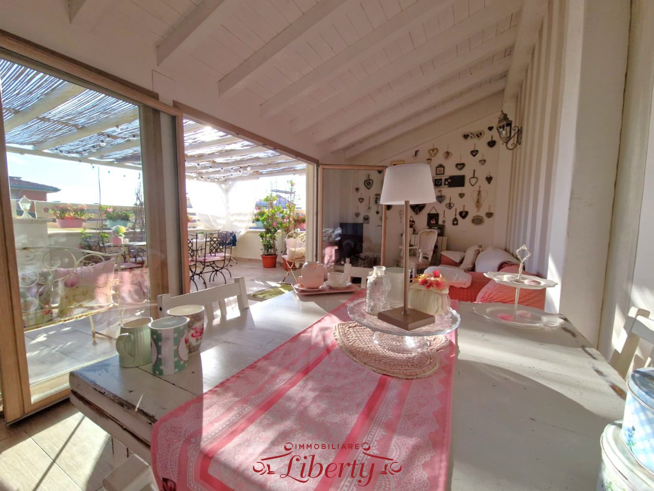 Villa in vendita a Viareggio