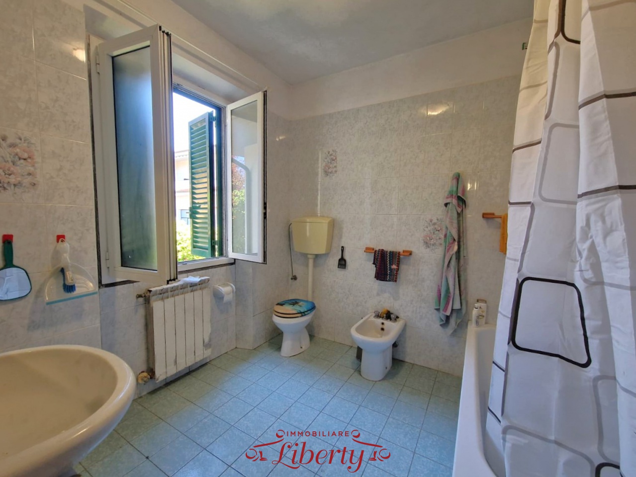 Villa con giardino a Massarosa