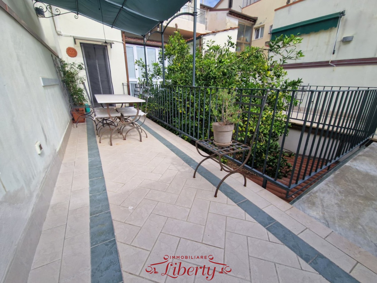 Appartamento in vendita a Viareggio