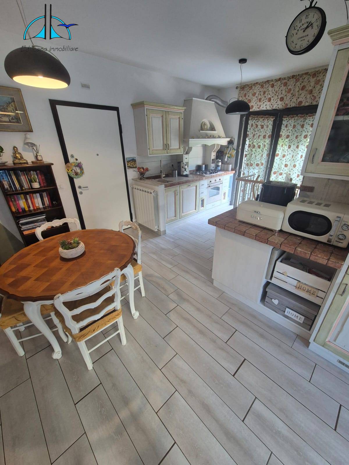 Appartamento in vendita a Fara in Sabina, Passo Corese