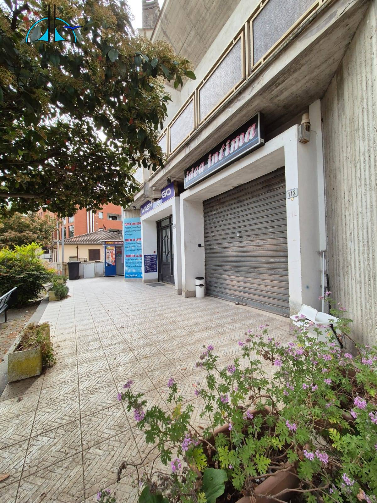 Locale commerciale in affitto a Fara in Sabina, Passo Corese