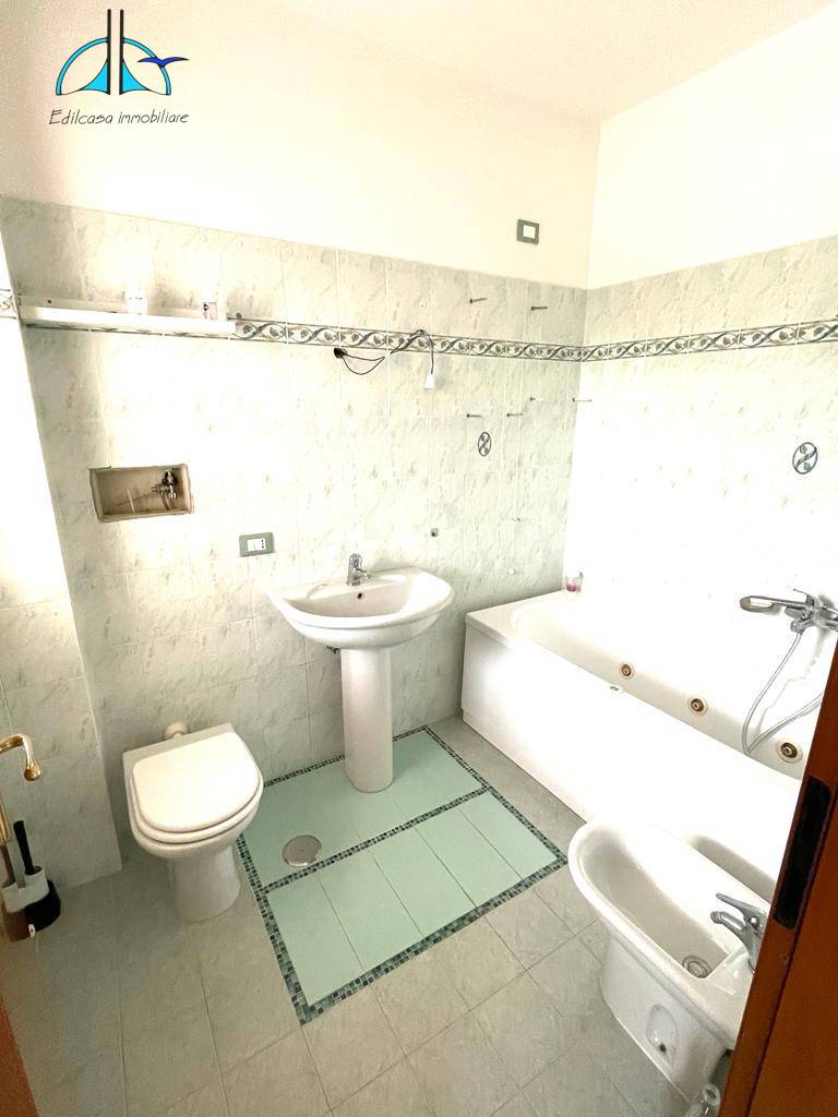 Appartamento in vendita a Fara in Sabina, Passo Corese