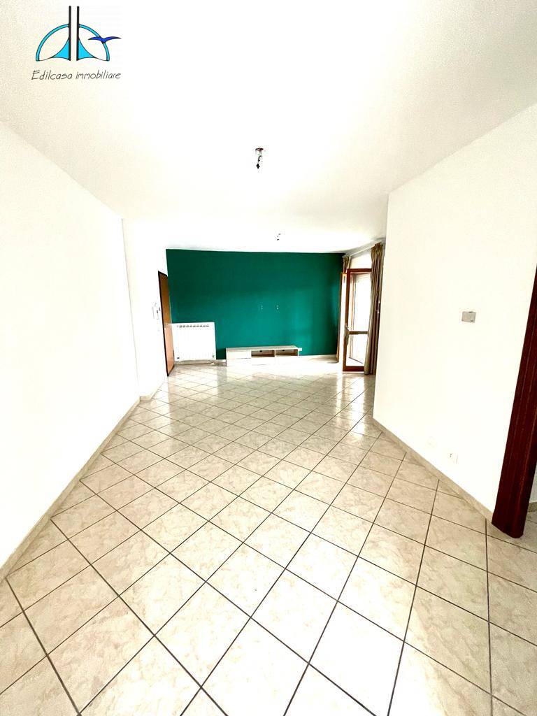 Appartamento in vendita a Fara in Sabina, Passo Corese