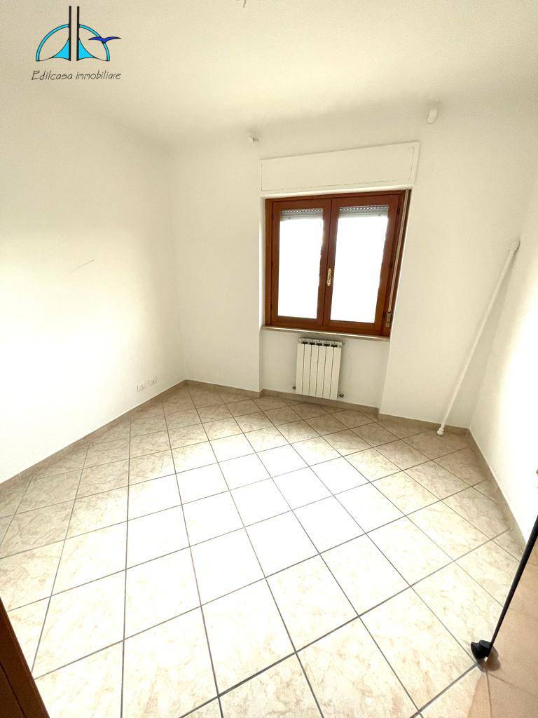 Appartamento in vendita a Fara in Sabina, Passo Corese