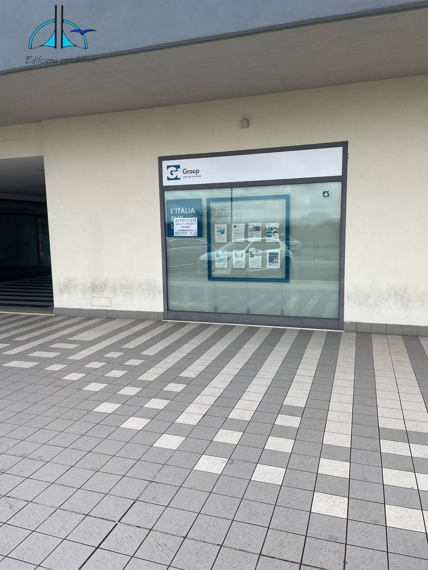 Locale commerciale in affitto a Fara in Sabina, Passo Corese