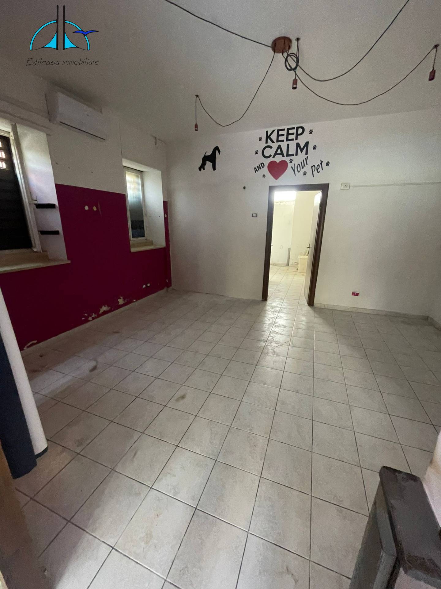 Locale commerciale in affitto a Fara in Sabina, Passo Corese