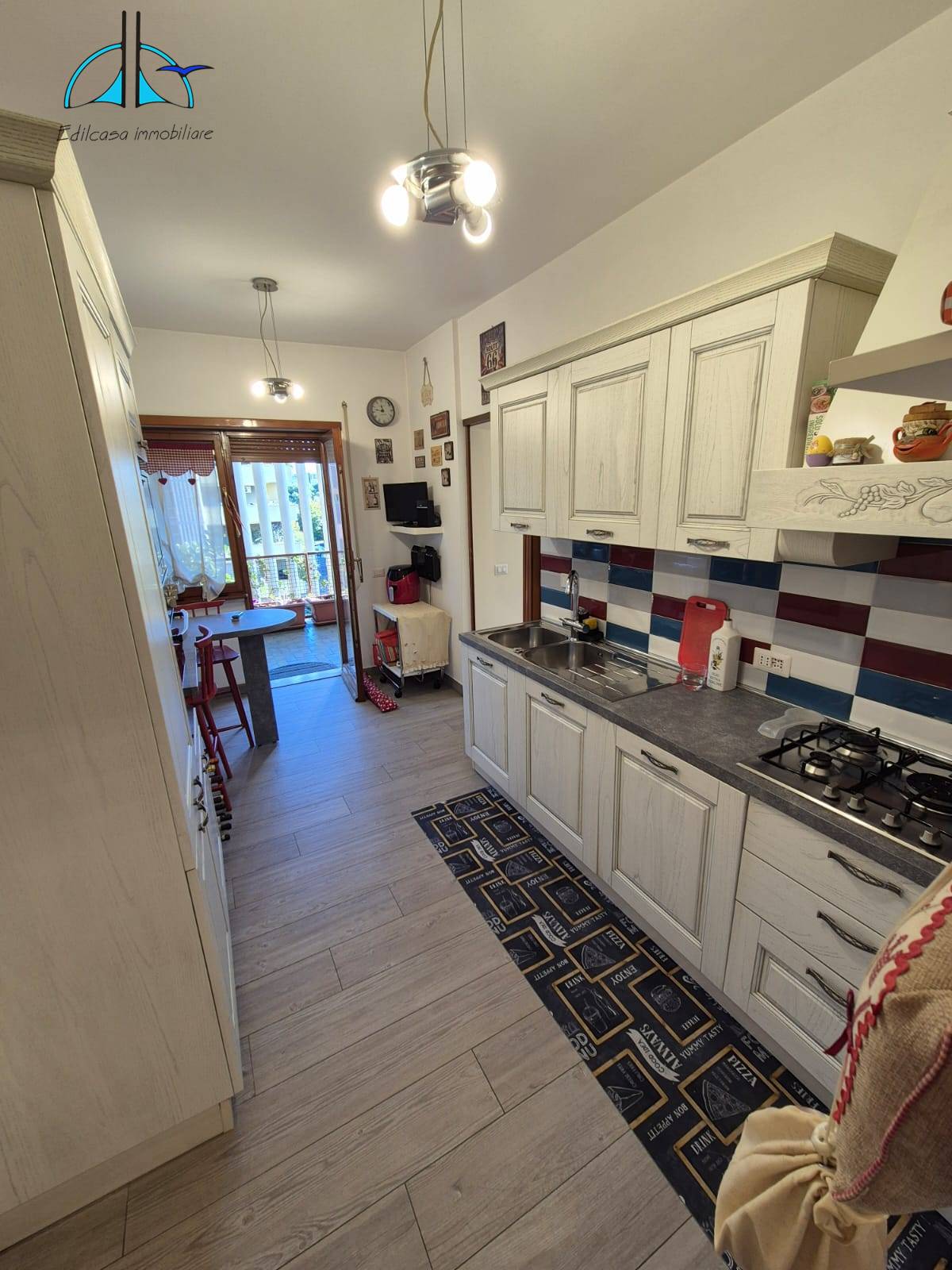 Appartamento in vendita a Roma, EUR