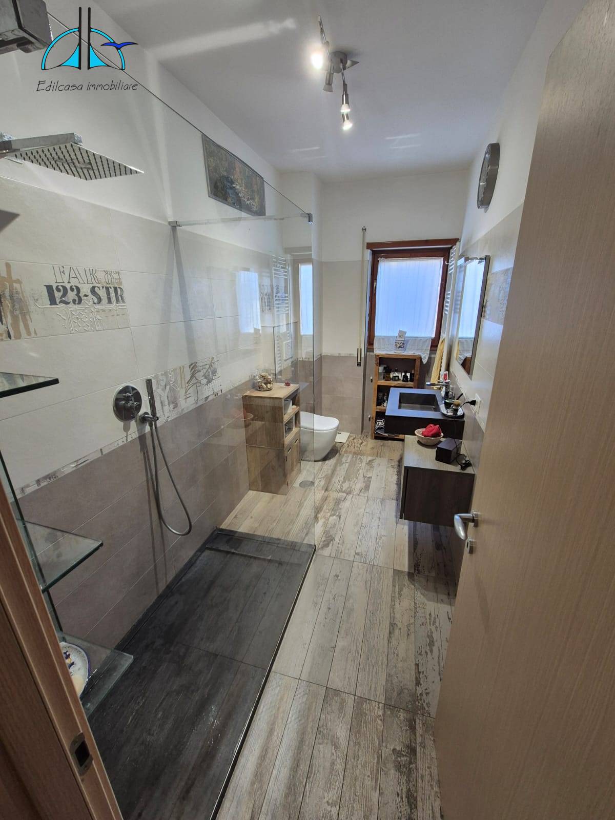 Appartamento in vendita a Roma, EUR