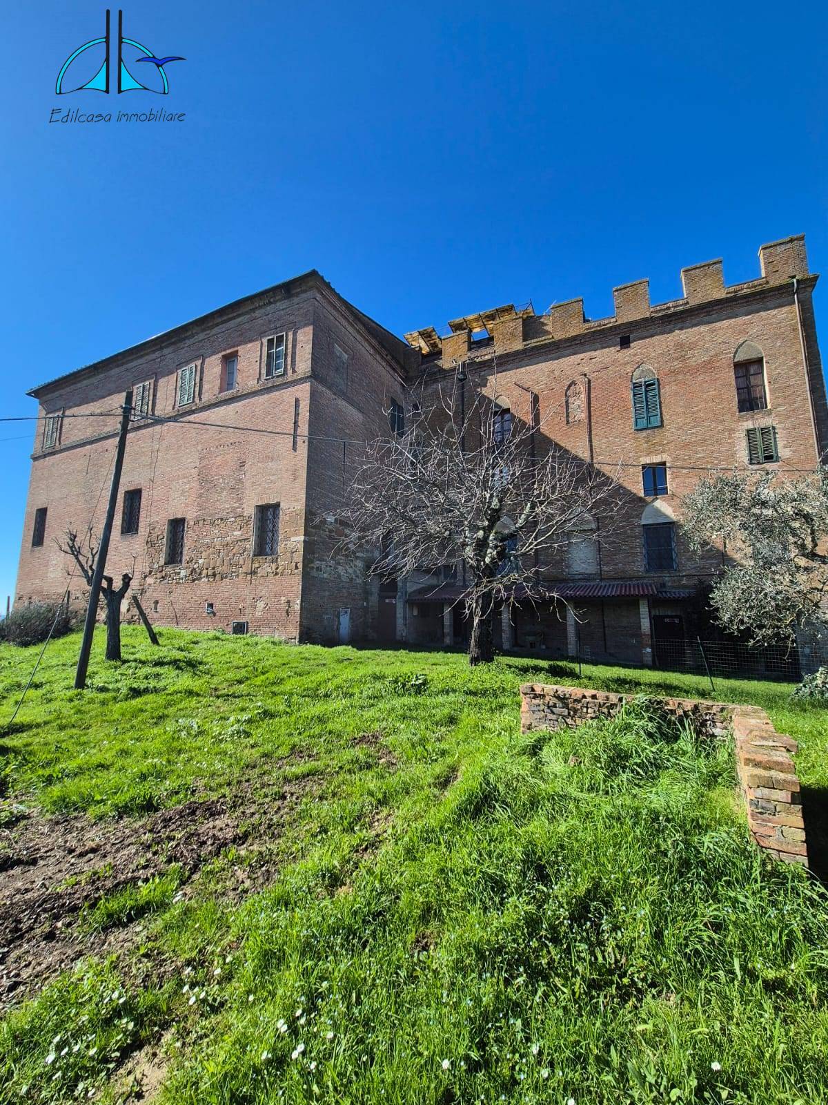Monastero - Badia in vendita a Siena, Semicentrale