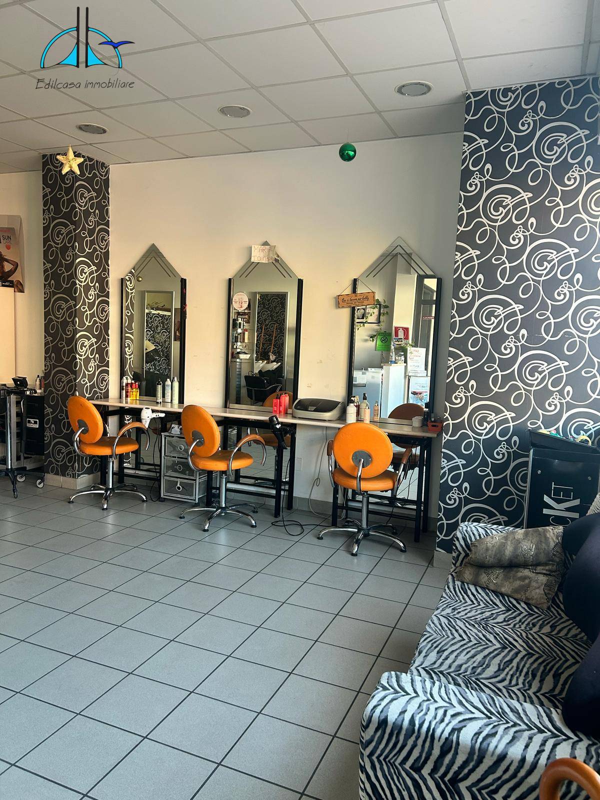 Locale commerciale in vendita a Fara in Sabina