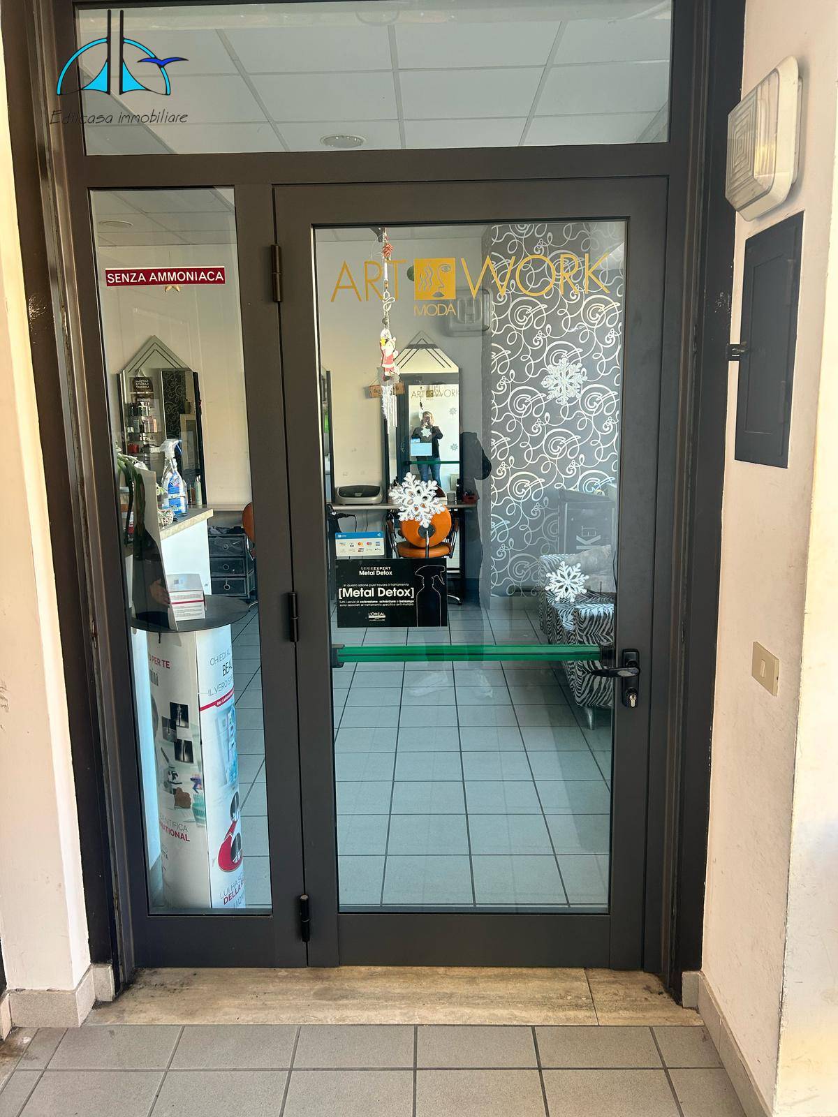 Locale commerciale in vendita a Fara in Sabina