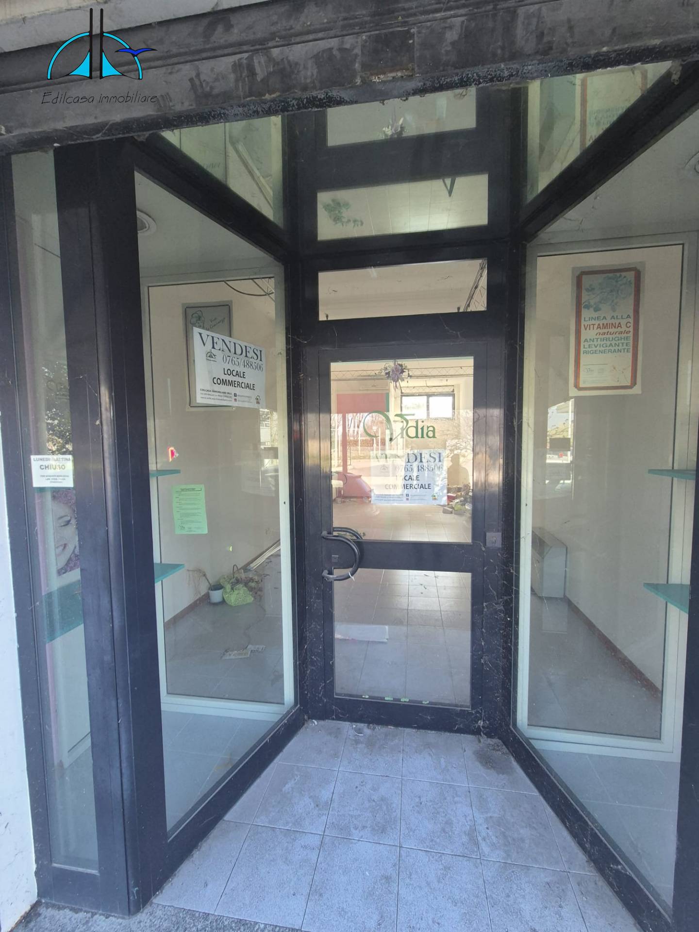 Locale commerciale in vendita a Rieti