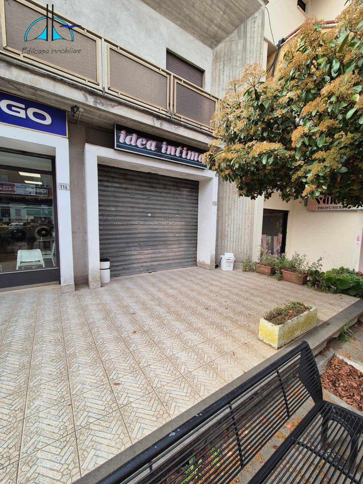 Locale commerciale in affitto a Fara in Sabina, Passo Corese