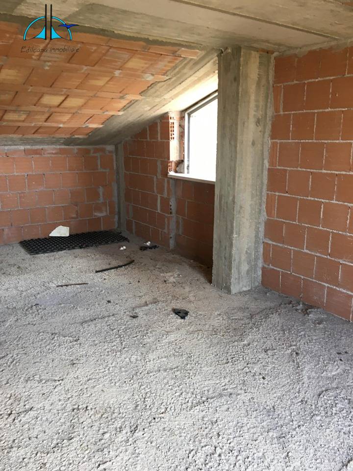 Villa in vendita a Fara in Sabina, Coltodino