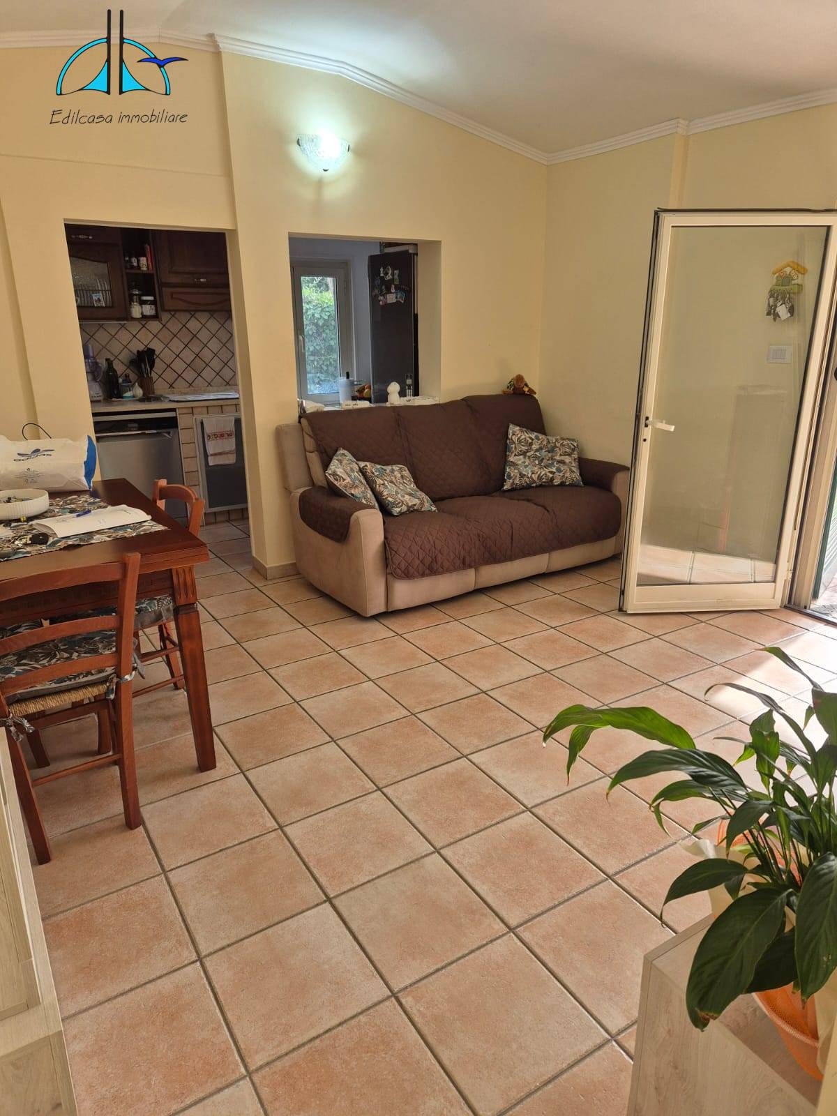 Villa in vendita a Fara in Sabina, Stallone