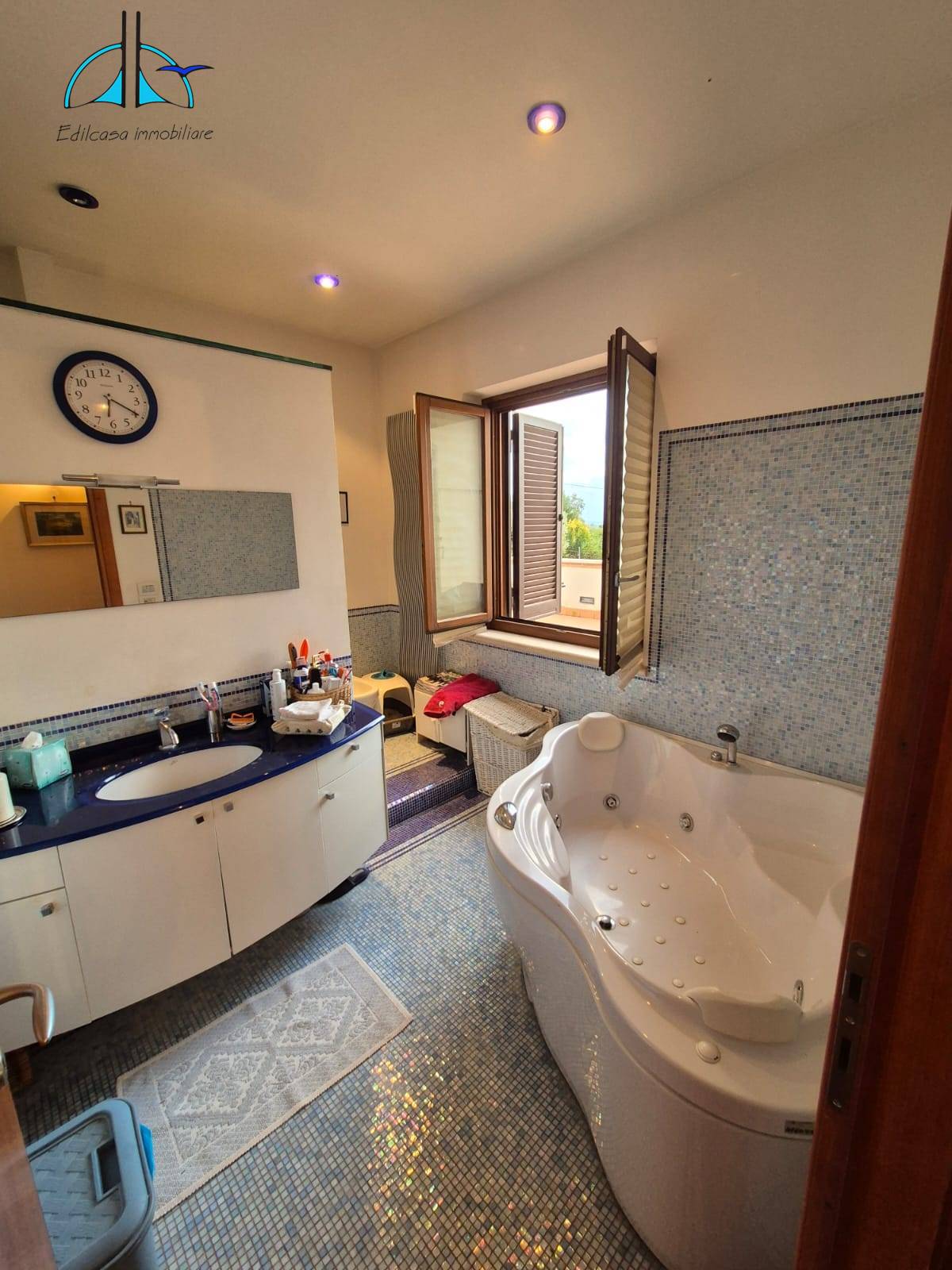 Villa in vendita a Fara in Sabina, Arci