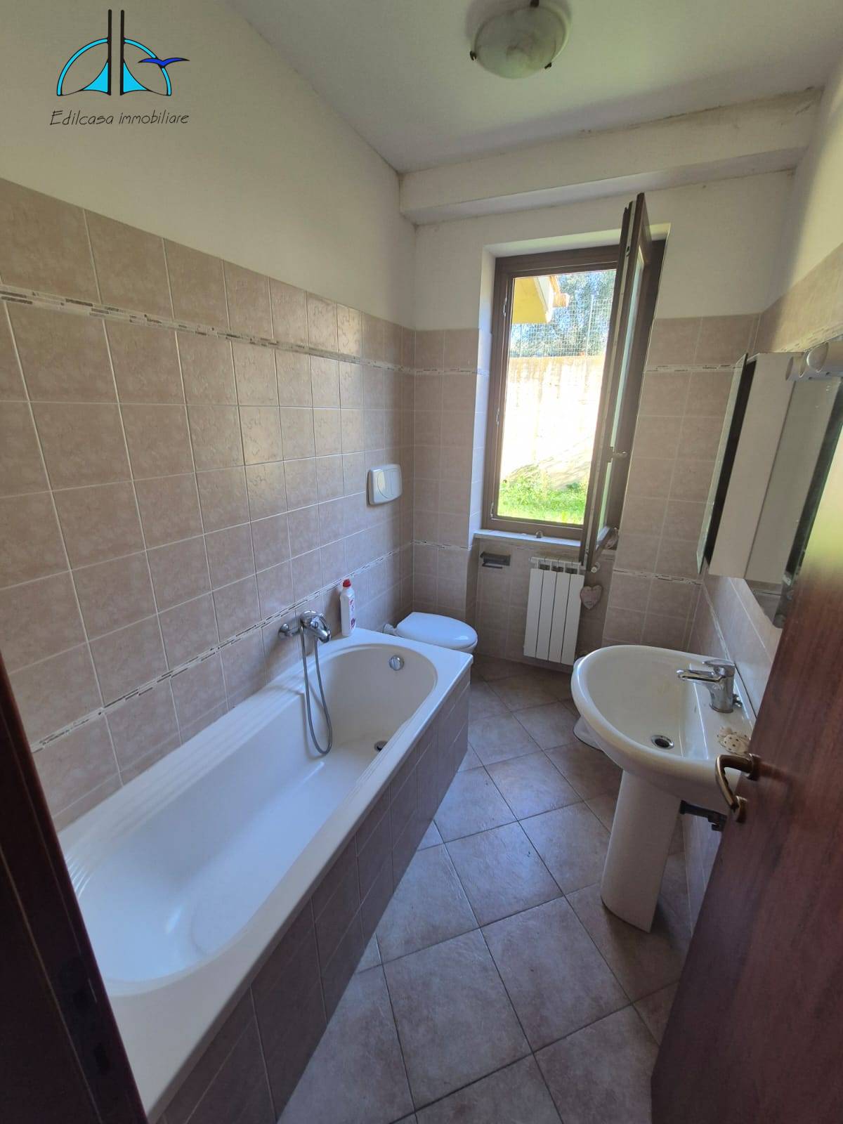 Appartamento in vendita a Fara in Sabina, Canneto