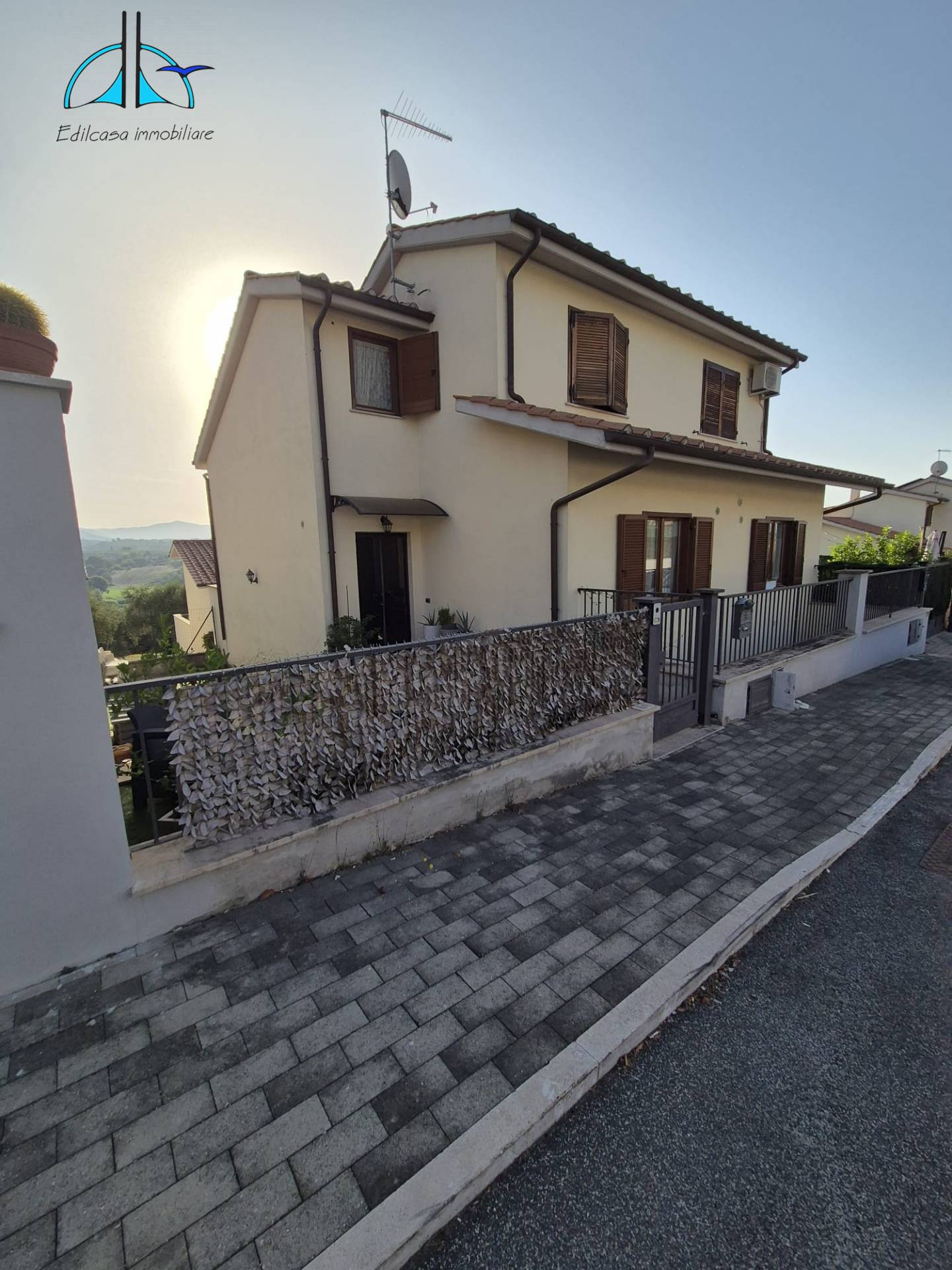 Appartamento in vendita a Fara in Sabina, Passo Corese