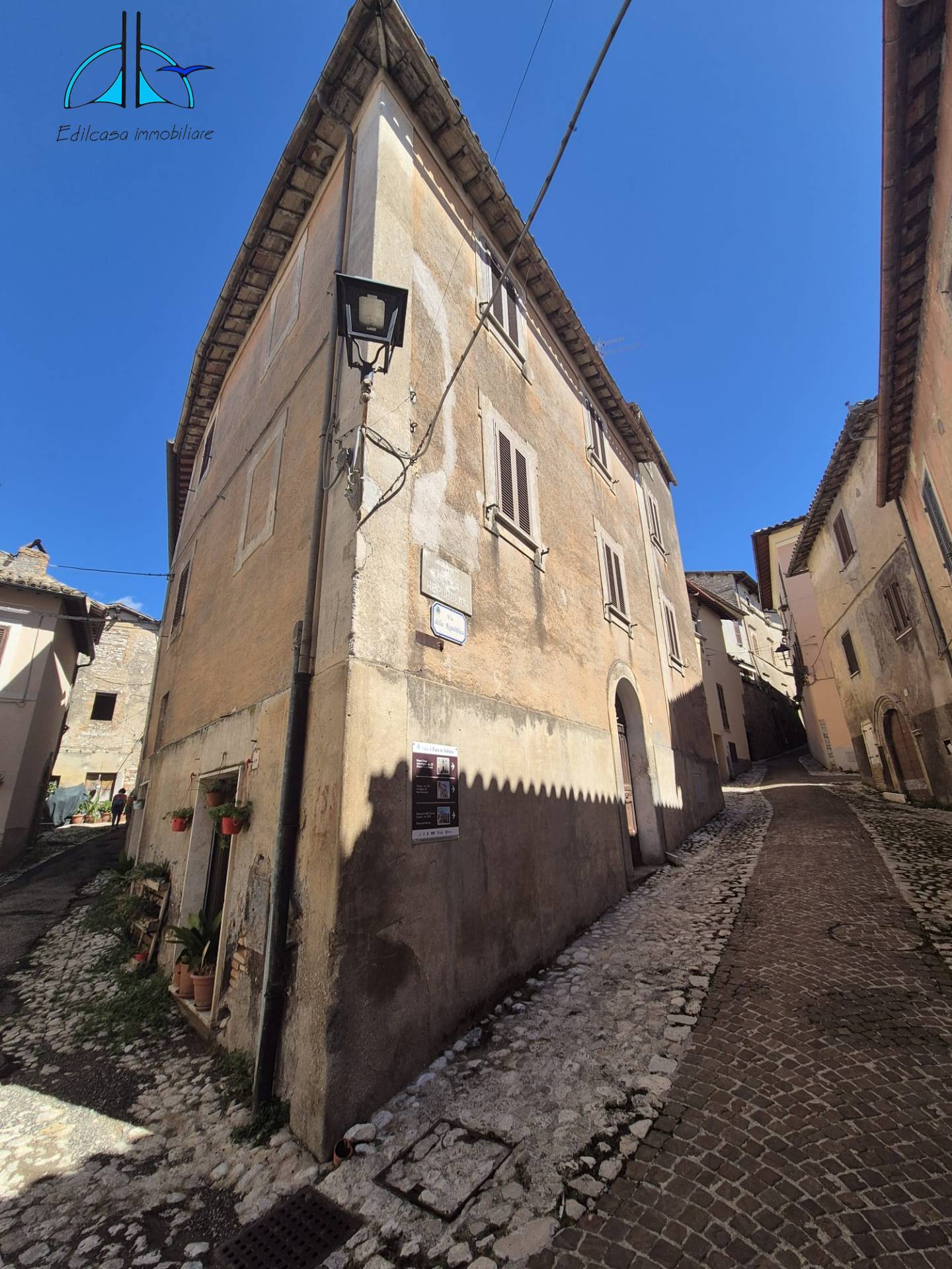 Appartamento in vendita a Fara in Sabina