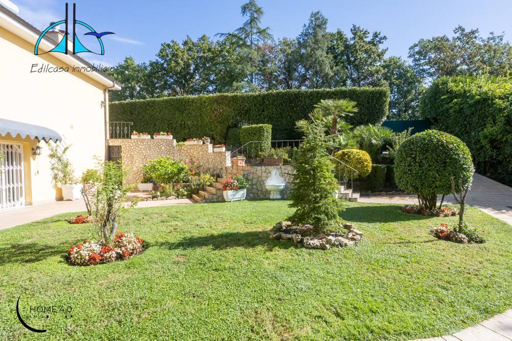 Villa in vendita a Formello