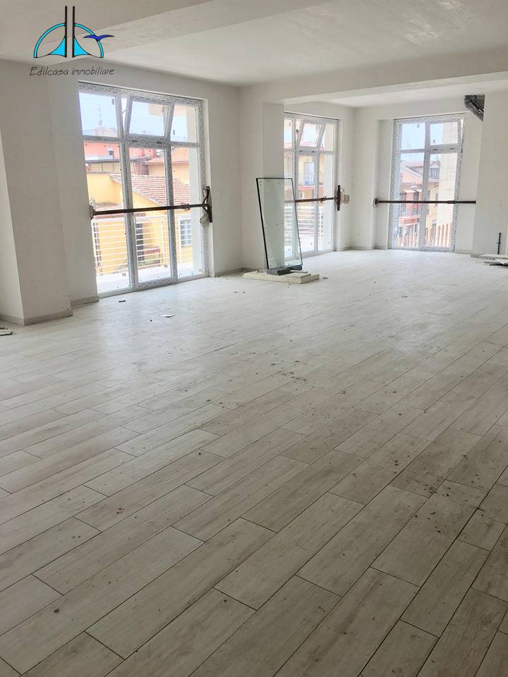 Studio/Ufficio in vendita a Fara in Sabina, Passo Corese