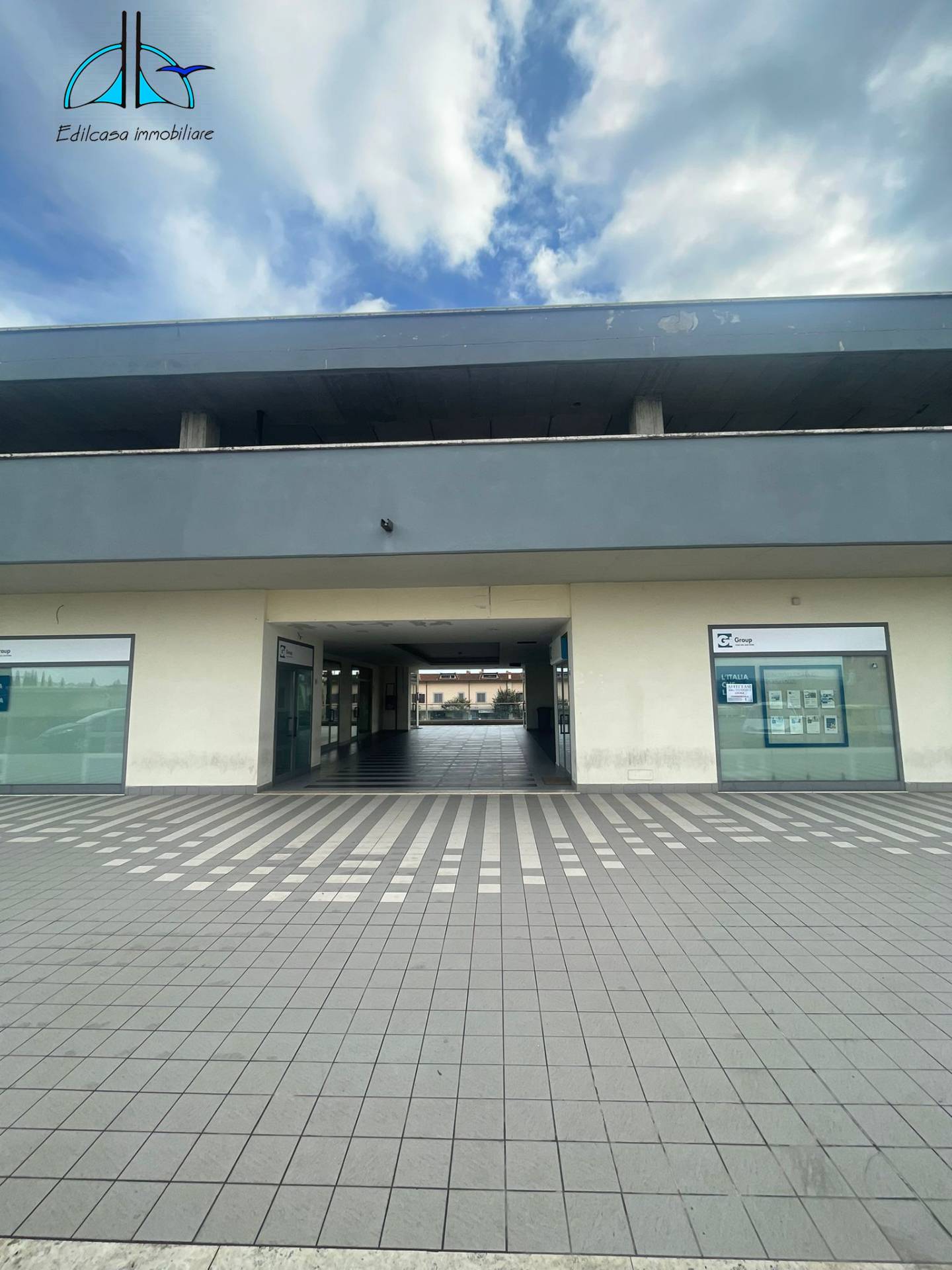 Locale commerciale in affitto a Fara in Sabina, Passo Corese