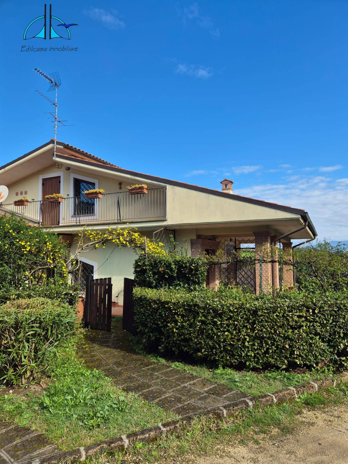 Appartamento in affitto a Fara in Sabina, Passo Corese