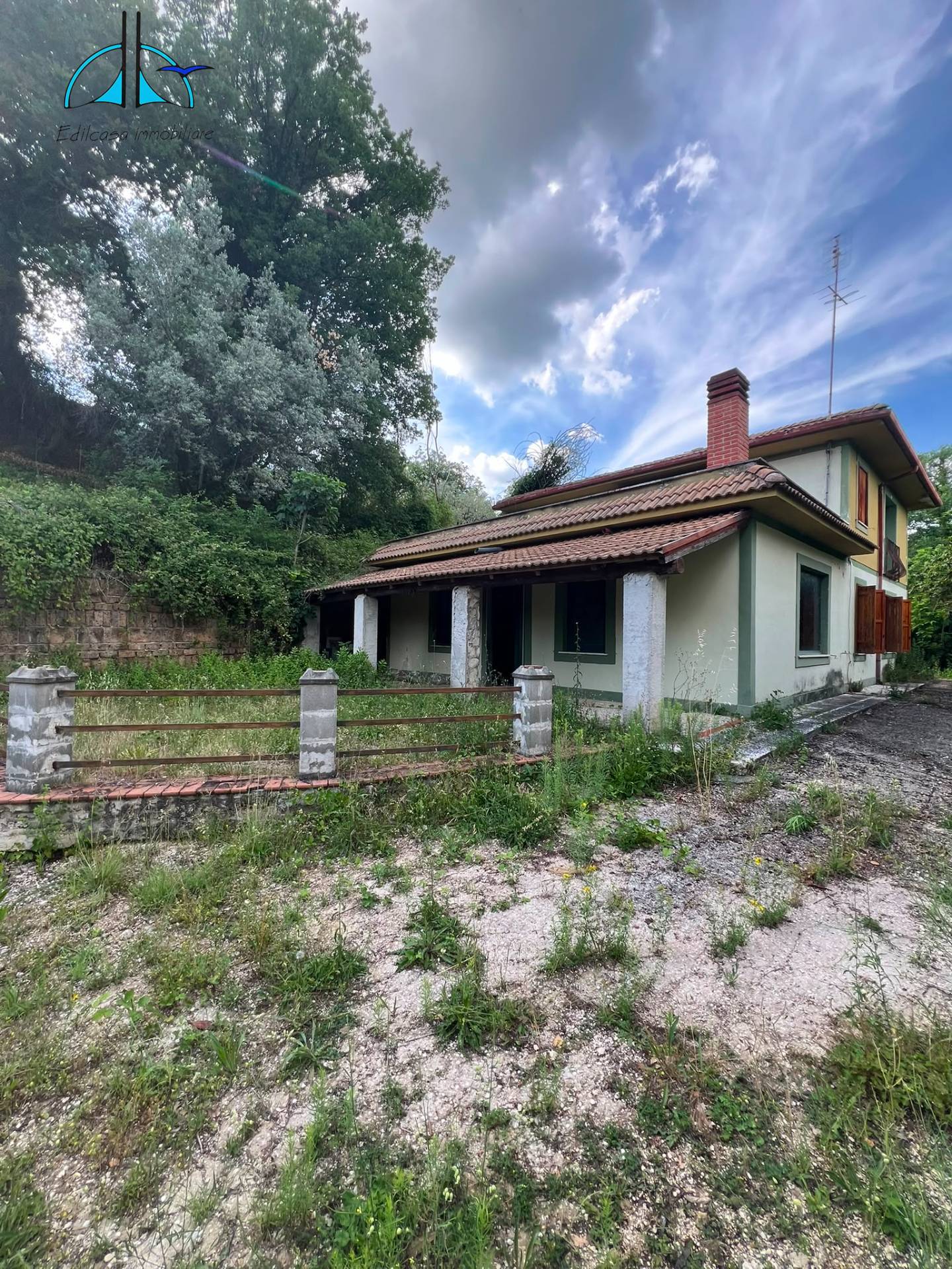 Villa in vendita a Mompeo