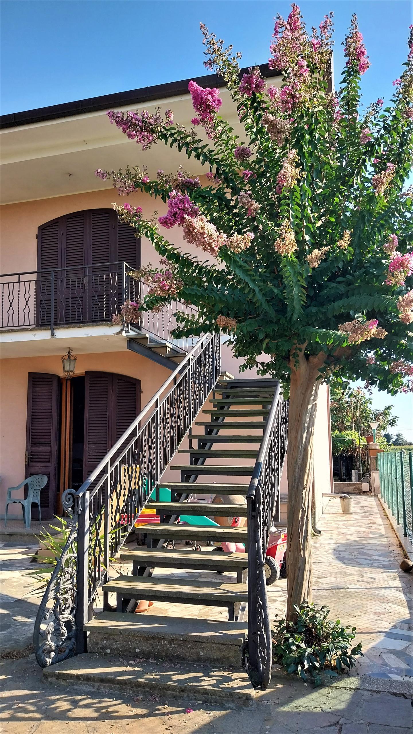 Villa con giardino, San Giuliano Terme pontasserchio