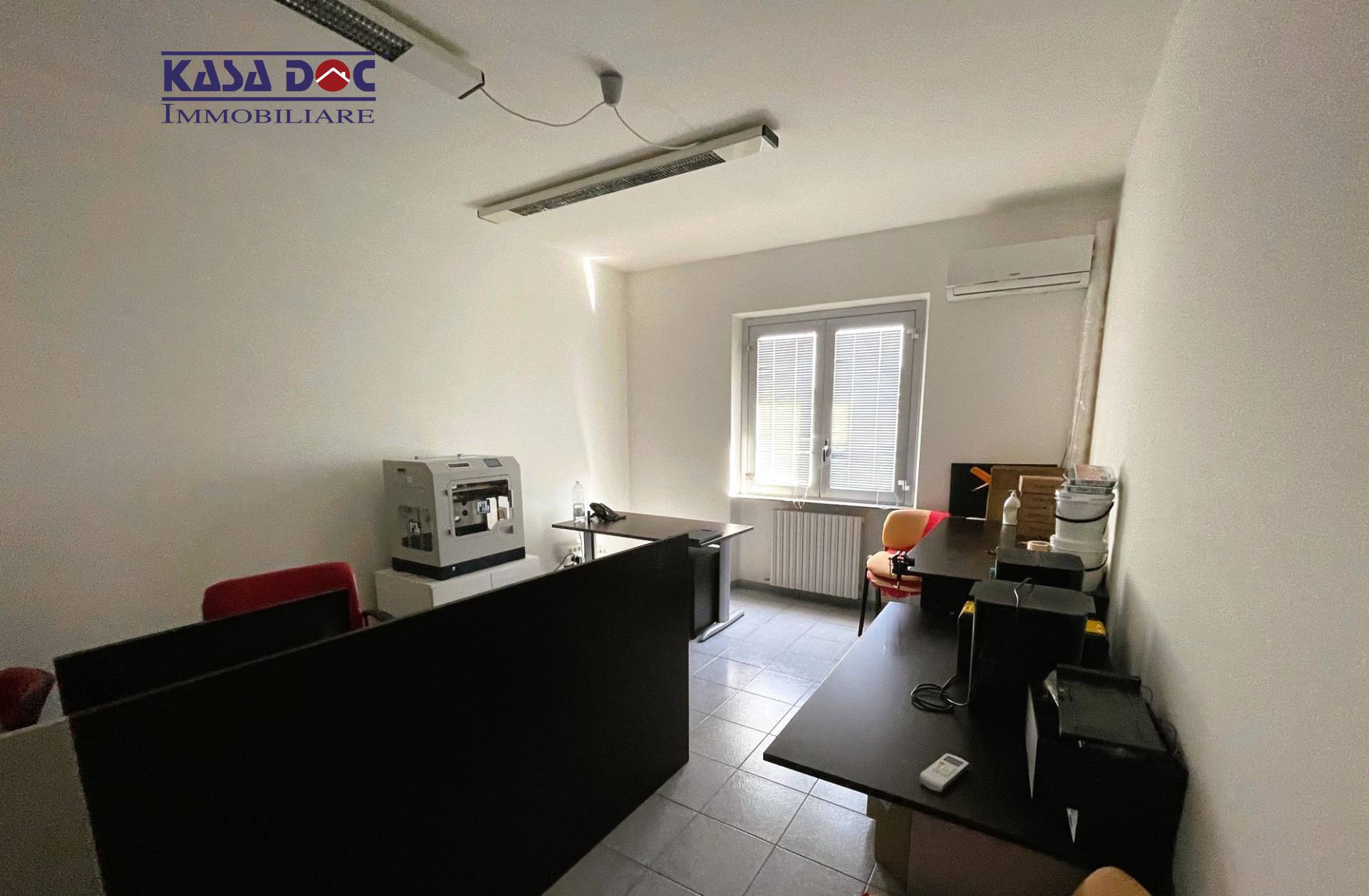 Appartamento uso ufficio in vendita a Catanzaro, Via Lucrezia Della Valle