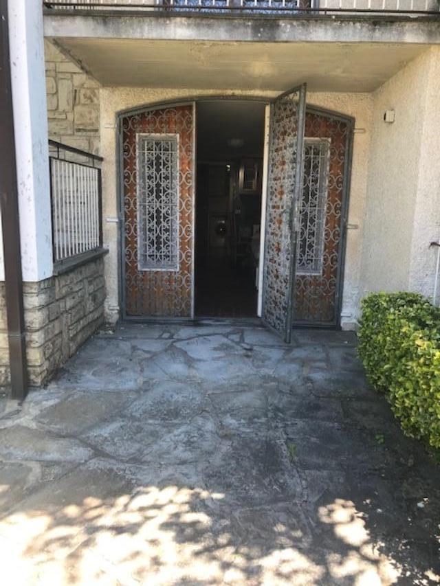 Quadrilocale con giardino, Camaiore lido di