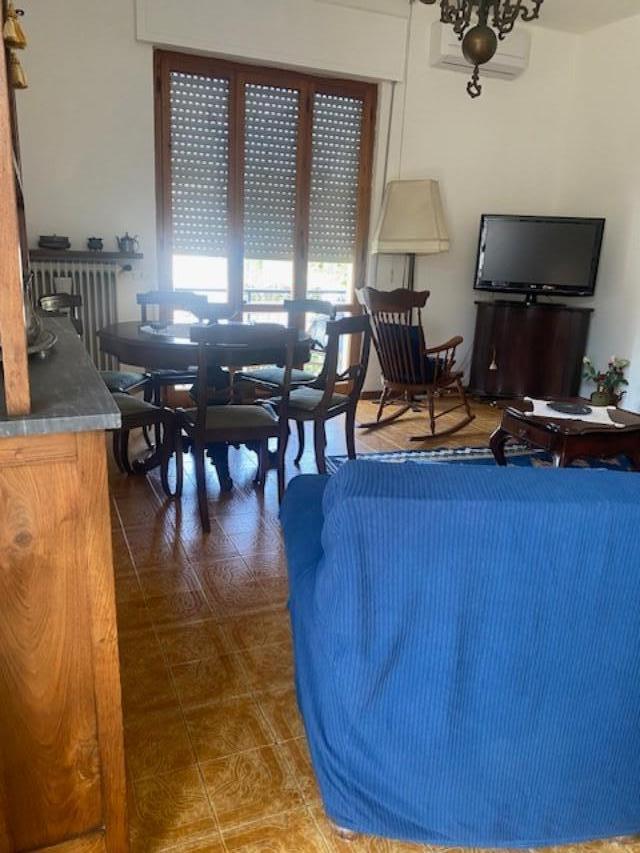 Villa Bifamiliare con giardino, Camaiore lido di