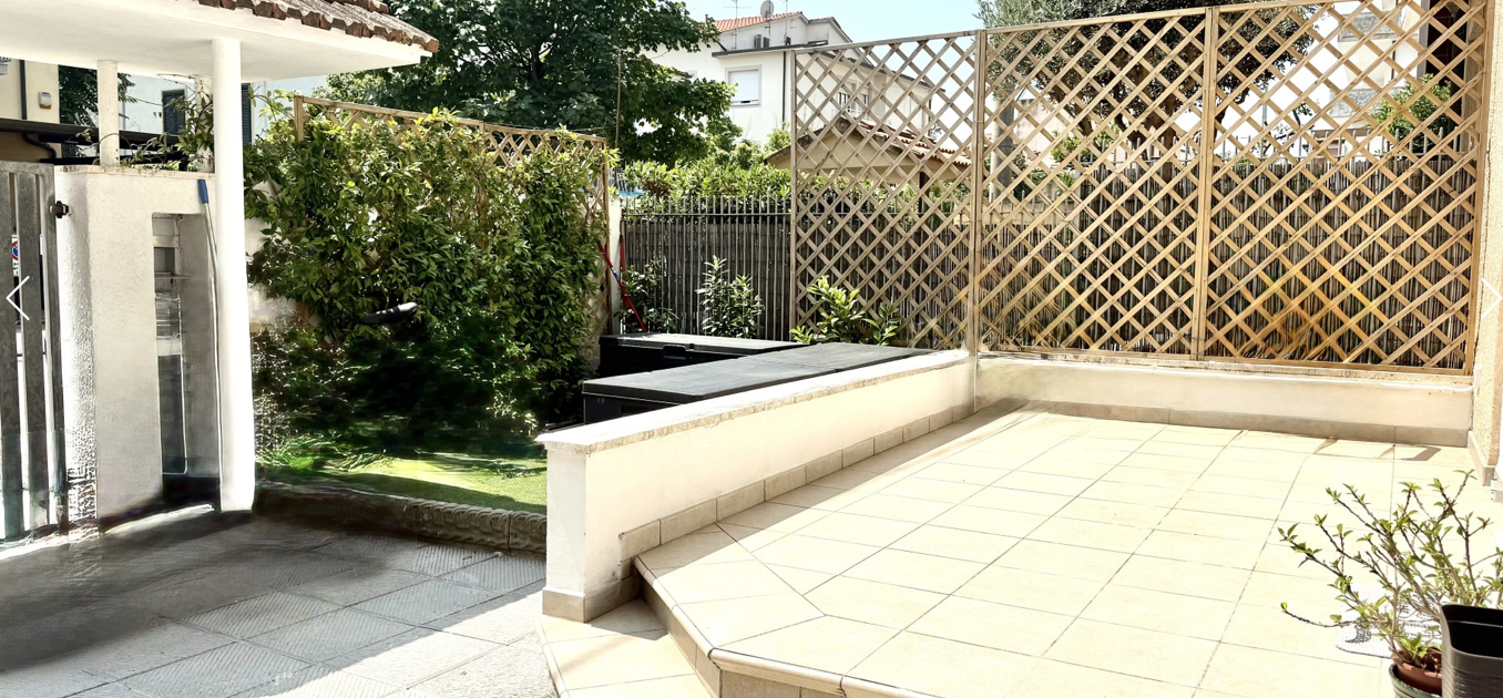 Villa Bifamiliare in vendita, Camaiore lido di