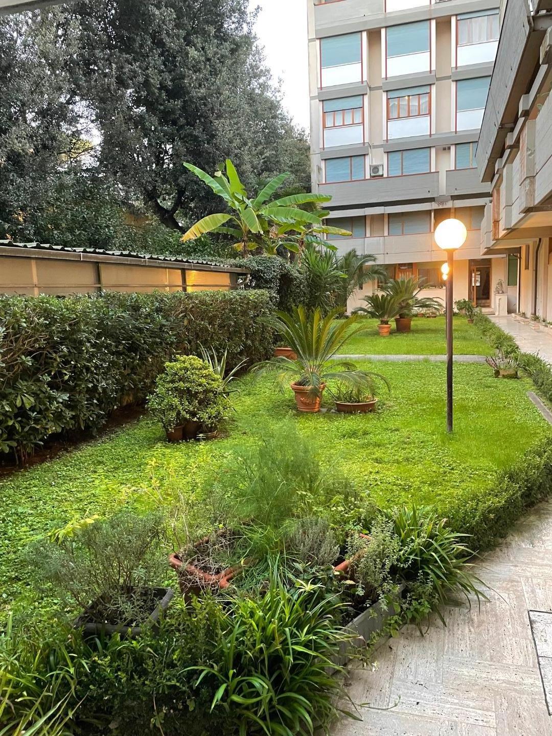 Bilocale arredato in affitto, Viareggio passeggiata