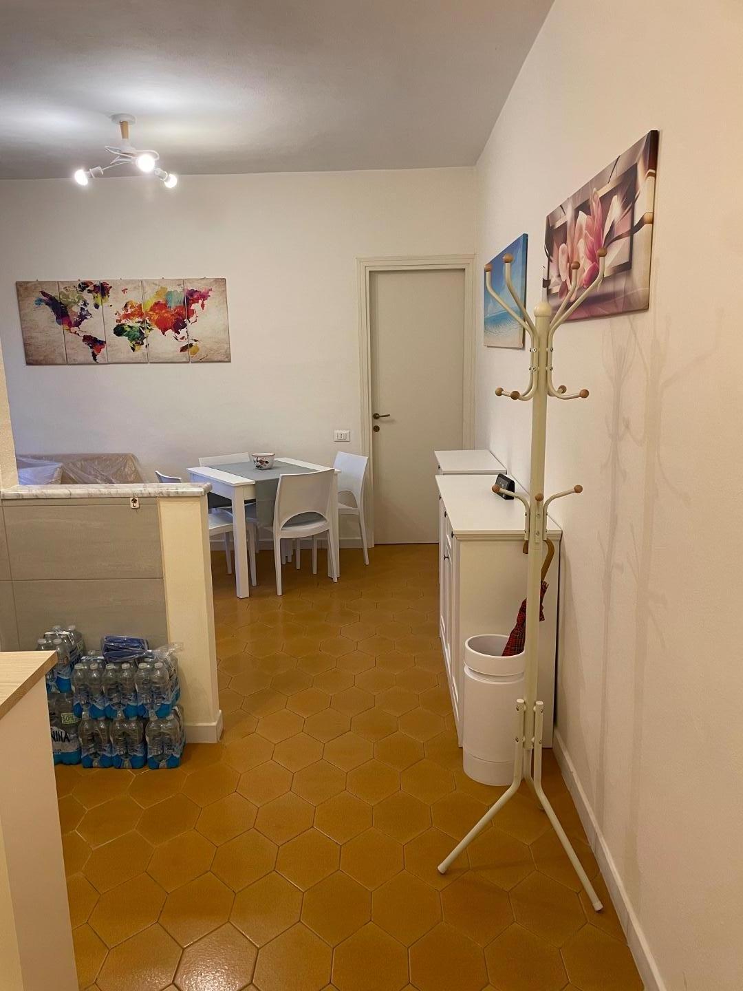 Bilocale arredato in affitto, Viareggio passeggiata