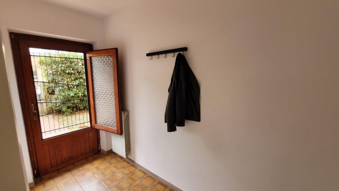 Trilocale arredato in affitto, Camaiore lido di