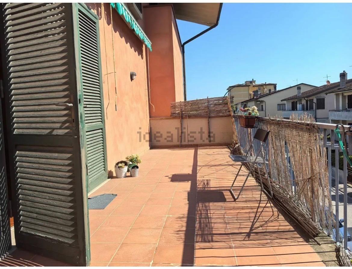 Appartamento con terrazzi a Ponsacco