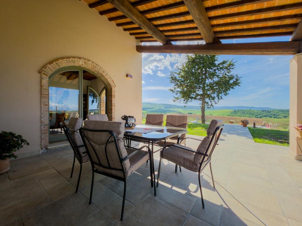 Rustico con giardino, Lajatico spedaletto