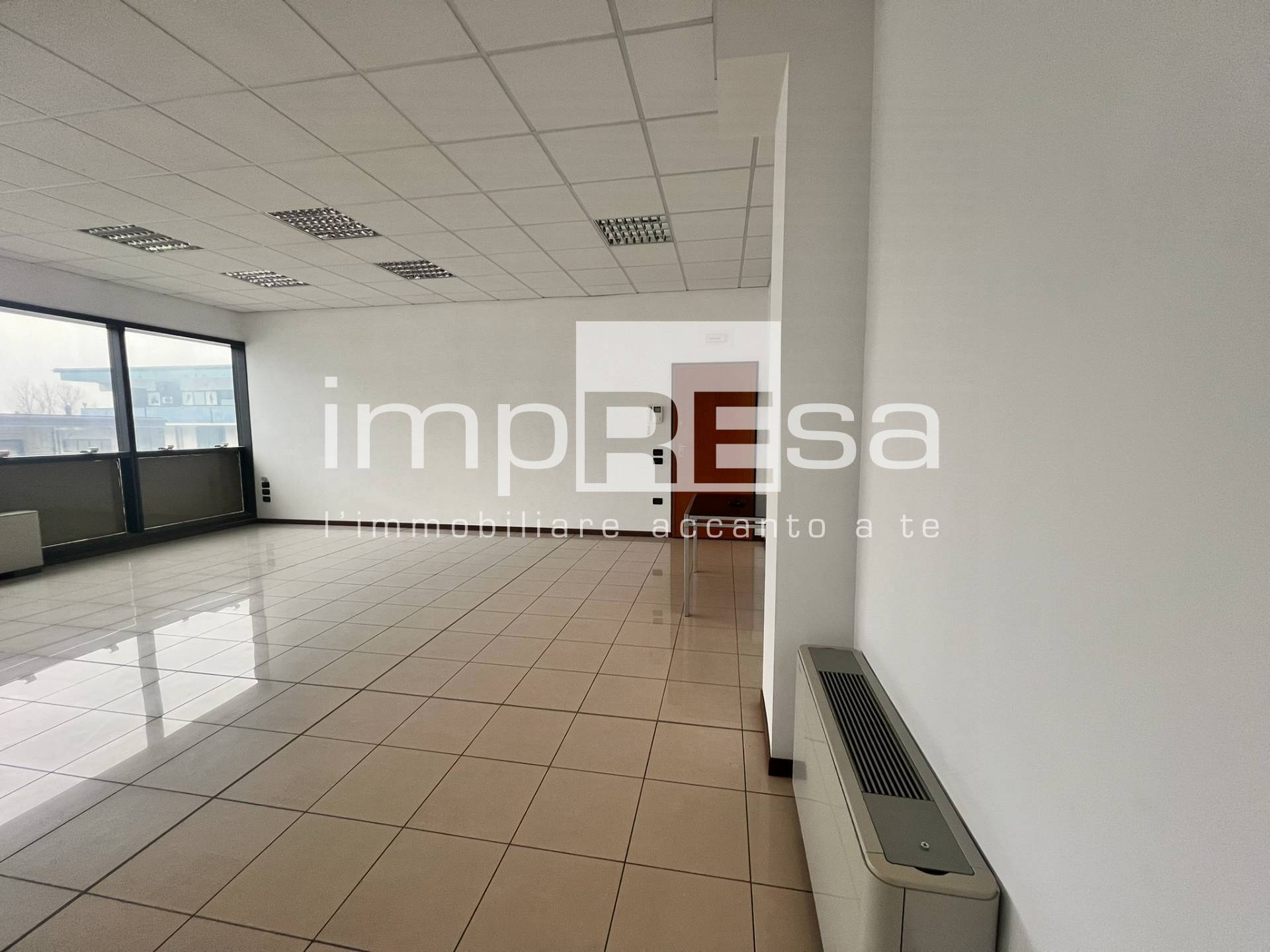 Ufficio in affitto a Marcon, Colmello